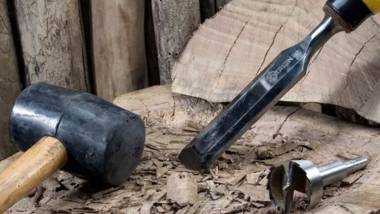 This shows a mallet, chisel, and Forstner Bit