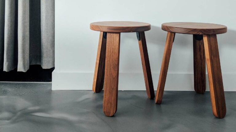 What Is The Best Angle For Stool Legs?