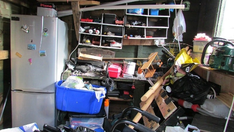 Messy room - Organize your workspace