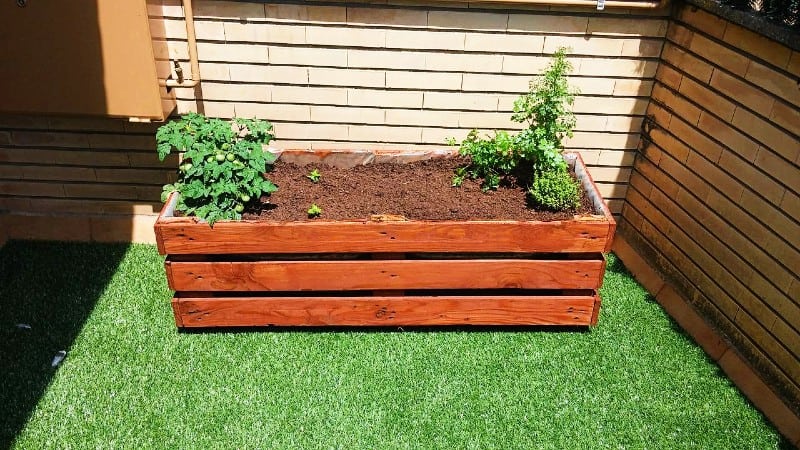 Garden planter made from pallets
